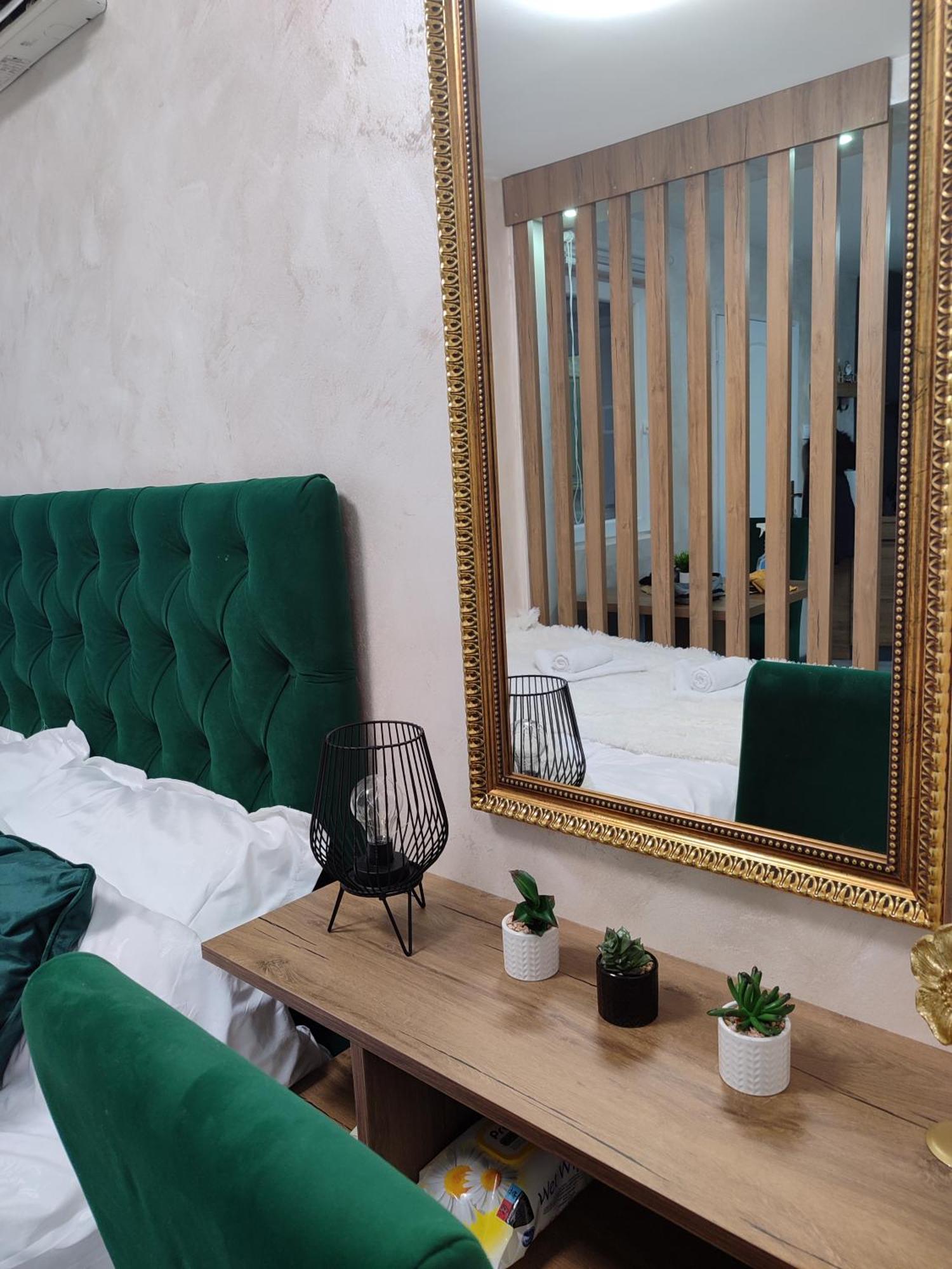 Studio Apartman Free Parking Rubikon Belgrado Buitenkant foto