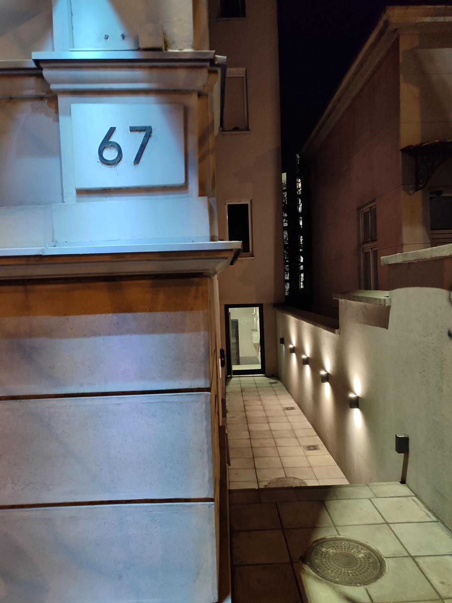 Studio Apartman Free Parking Rubikon Belgrado Buitenkant foto