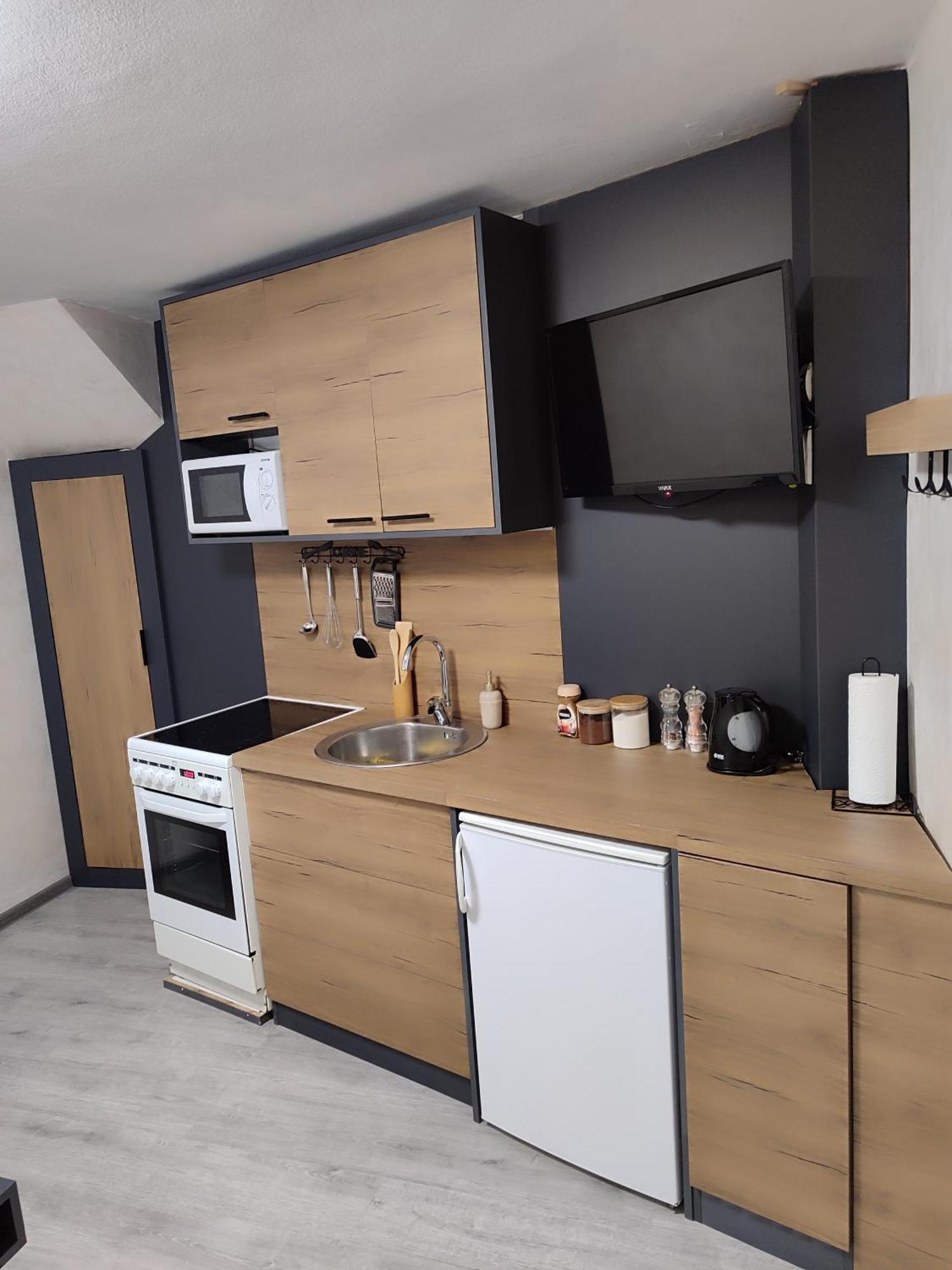 Studio Apartman Free Parking Rubikon Belgrado Buitenkant foto
